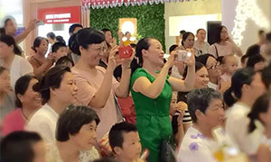 居然之家安徽分公司長江東路店&ldquo;激情八月、快樂感恩&rdquo;少兒才藝匯報(bào)表演